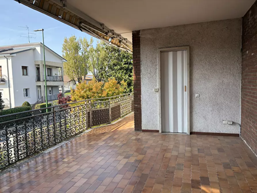 Immagine 10 di Casa bifamiliare in vendita  a Peschiera Del Garda