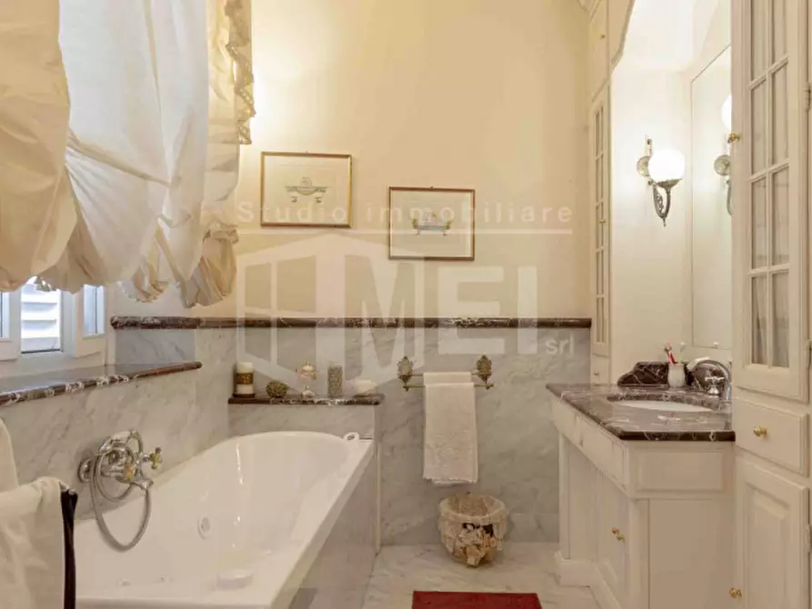 Immagine 18 di Villa in vendita  in via della gorgona a Livorno