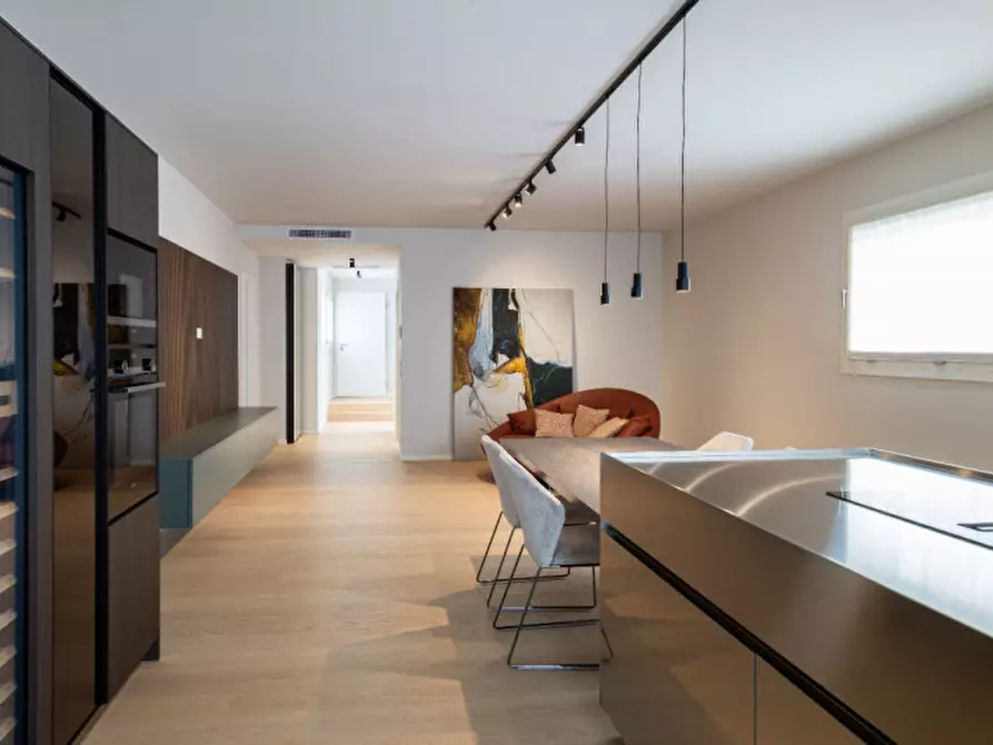 Immagine 1 di Attico in vendita  in Via Santa Maria in Colle a Montebelluna