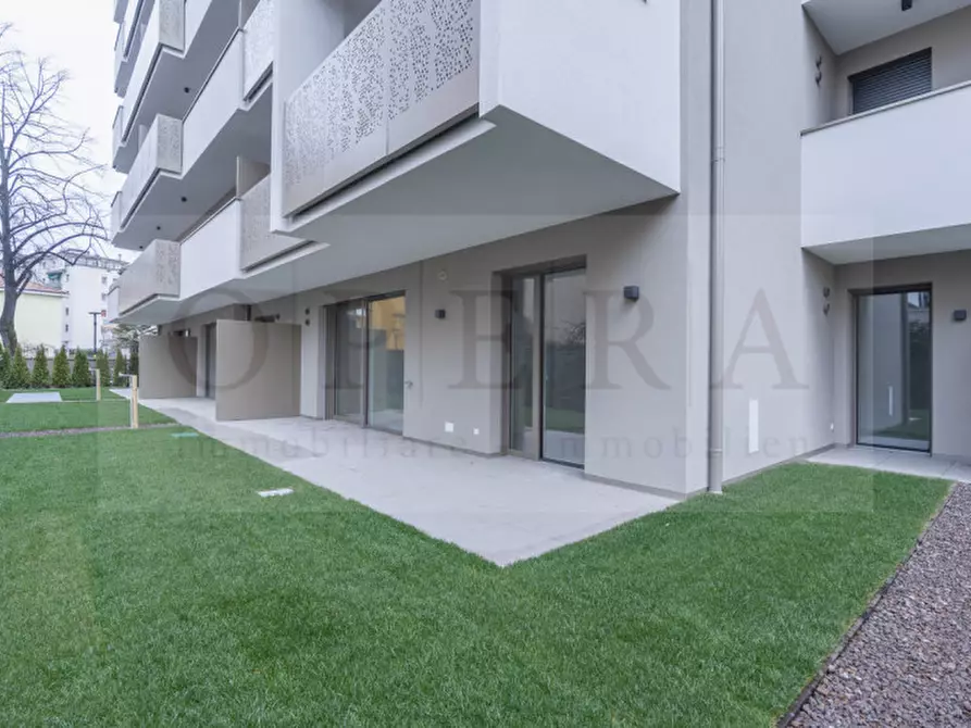 Immagine 8 di Appartamento in vendita  in Via Vicenza a Bolzano