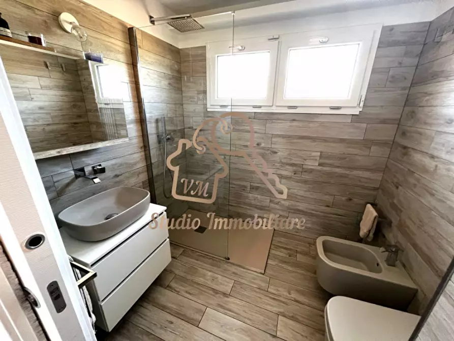 Immagine 12 di Villetta a schiera in vendita  in Via San Giuseppe da Leonessa,35 a Roma