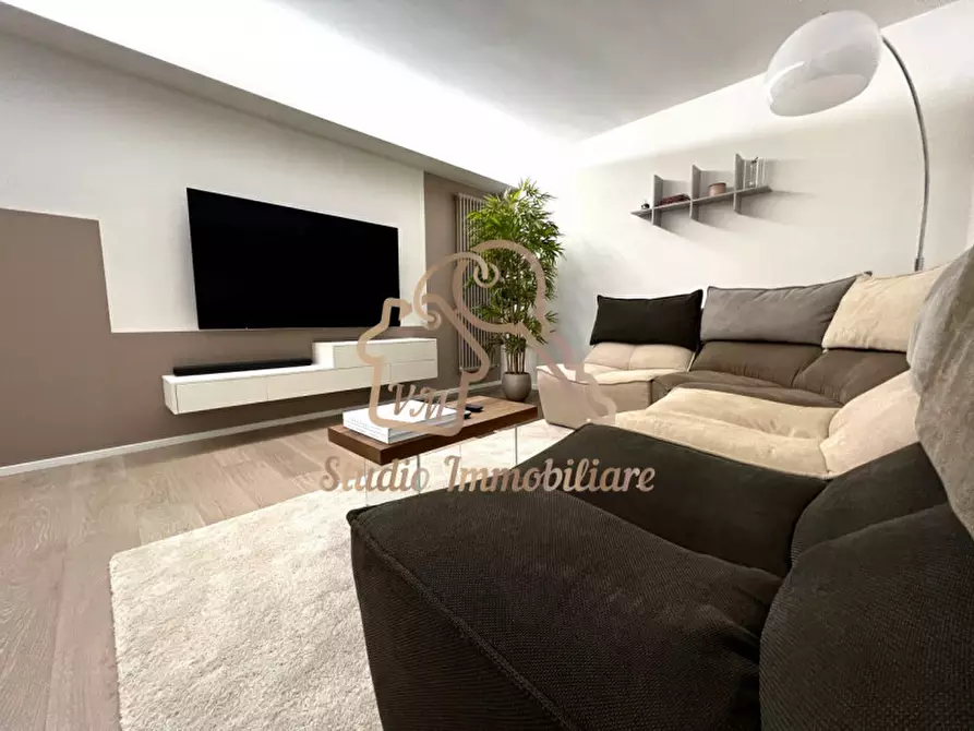 Immagine 16 di Villetta a schiera in vendita  in Via San Giuseppe da Leonessa,35 a Roma