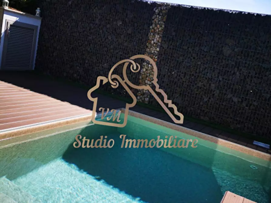 Immagine 22 di Villetta a schiera in vendita  in Via San Giuseppe da Leonessa,35 a Roma