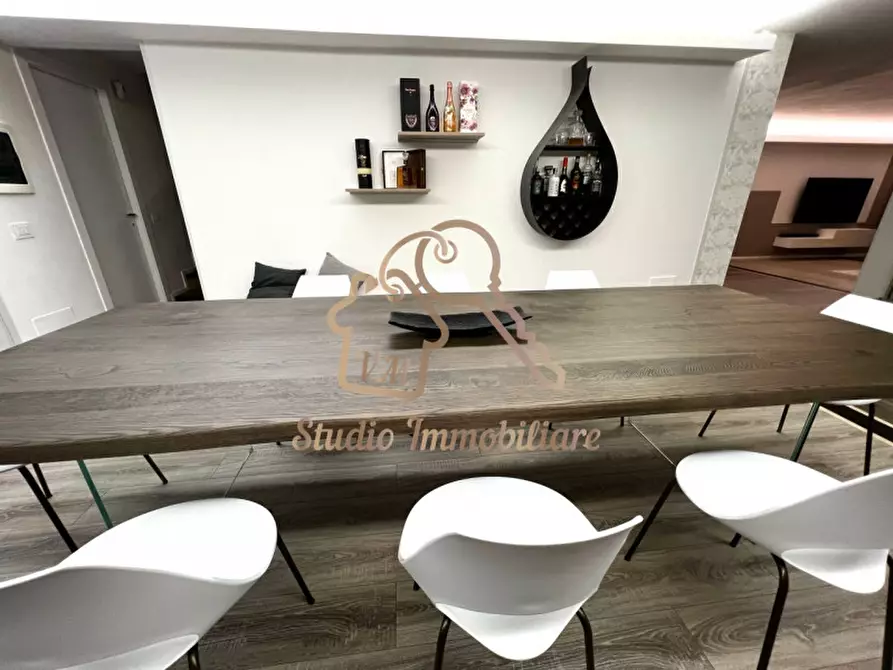 Immagine 23 di Villetta a schiera in vendita  in Via San Giuseppe da Leonessa,35 a Roma