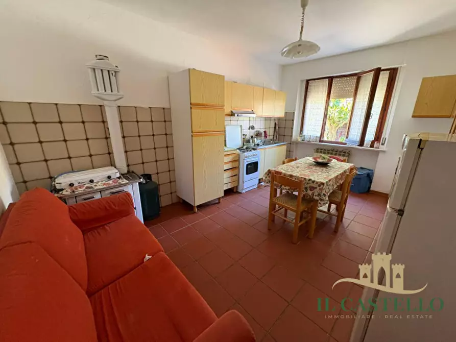 Immagine 5 di Appartamento in vendita  in Via Liguria a Castiglione Del Lago