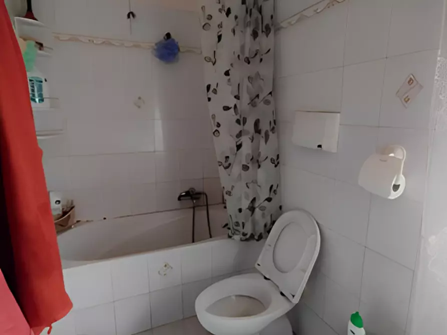 Immagine 8 di Appartamento in vendita  in Via Canova Is. 10 snc a Messina