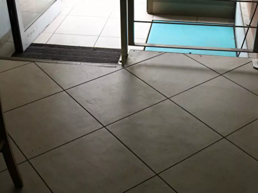 Immagine 3 di Negozio in vendita  in Via Milano - Mailandstraße a Bolzano