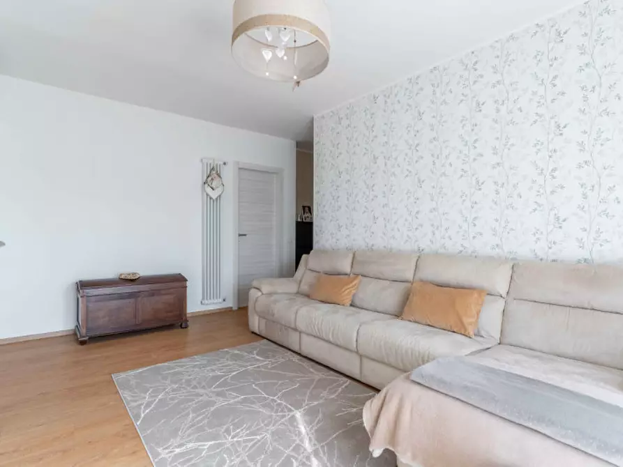 Immagine 5 di Appartamento in vendita  in Via Roma, 21 a Cesano Boscone