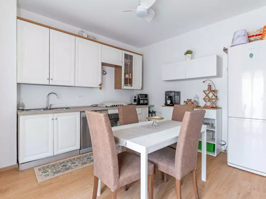 Immagine 10 di Appartamento in vendita  in Via Roma, 21 a Cesano Boscone