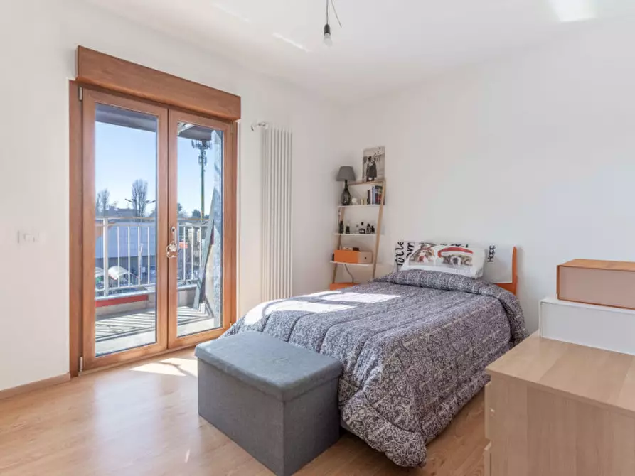 Immagine 14 di Appartamento in vendita  in Via Roma, 21 a Cesano Boscone