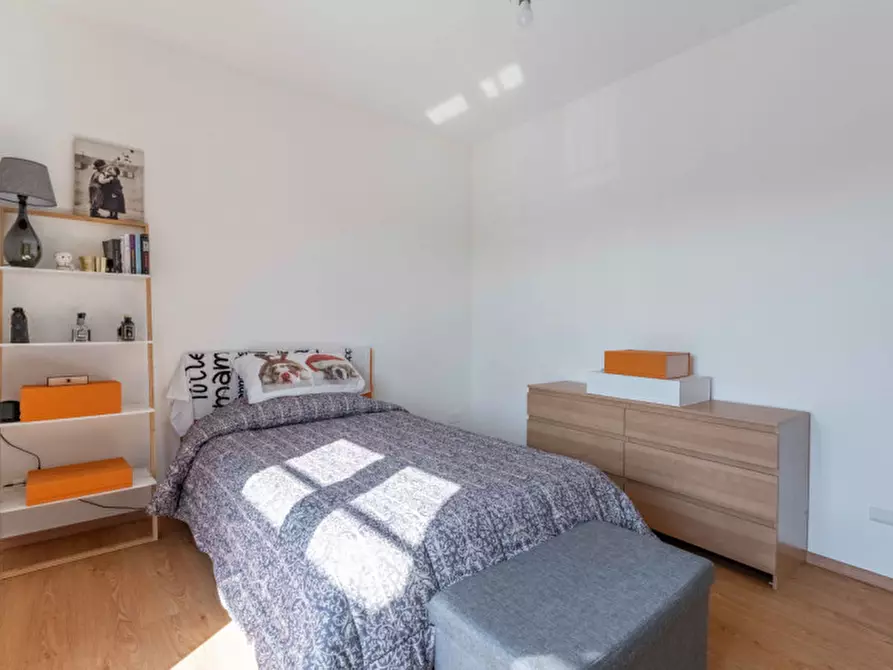 Immagine 15 di Appartamento in vendita  in Via Roma, 21 a Cesano Boscone