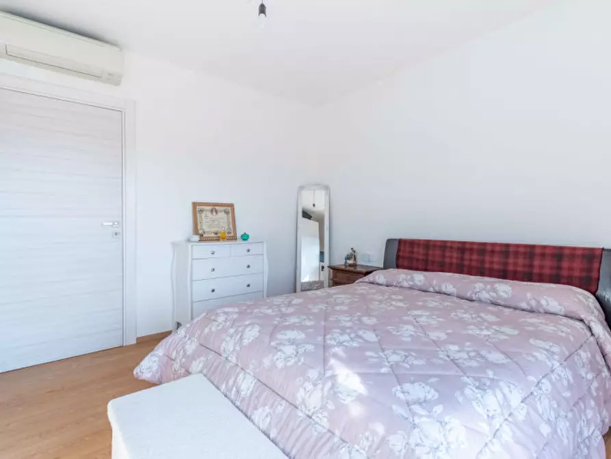 Immagine 19 di Appartamento in vendita  in Via Roma, 21 a Cesano Boscone