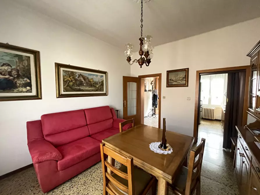 Immagine 10 di Casa bifamiliare in vendita  a Suzzara