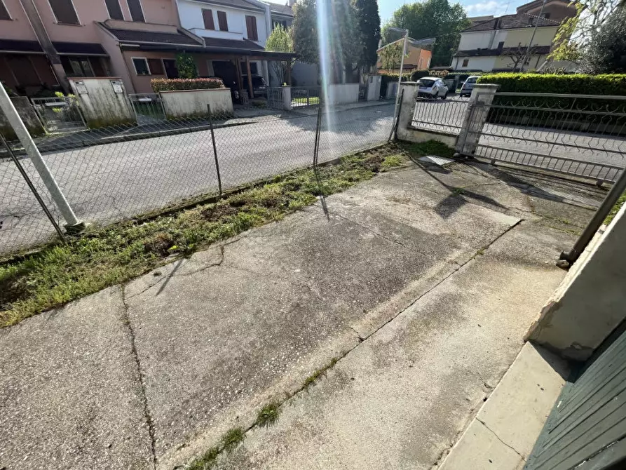 Immagine 41 di Casa bifamiliare in vendita  a Suzzara