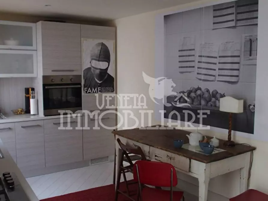 Immagine 13 di Appartamento in affitto  in piazza erbe a Genova