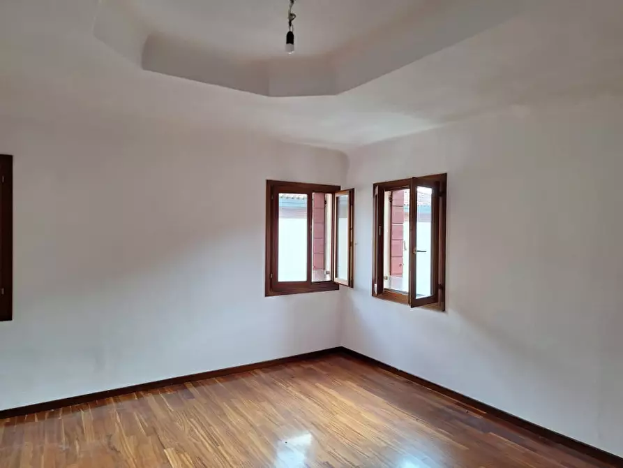 Immagine 2 di Appartamento in affitto  in Via dei Savonarola a Padova