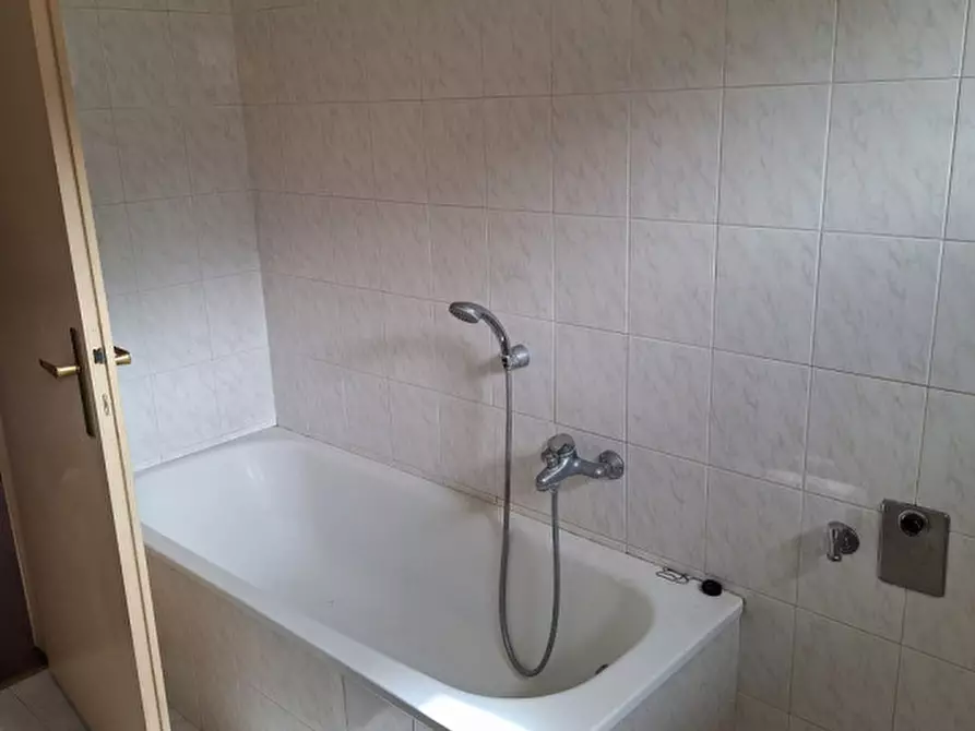 Immagine 11 di Appartamento in affitto  in Via dei Savonarola a Padova