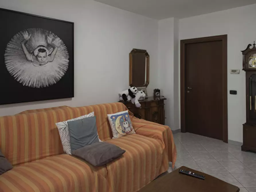 Immagine 11 di Appartamento in vendita  in Via Valprato 43/4 a Torino