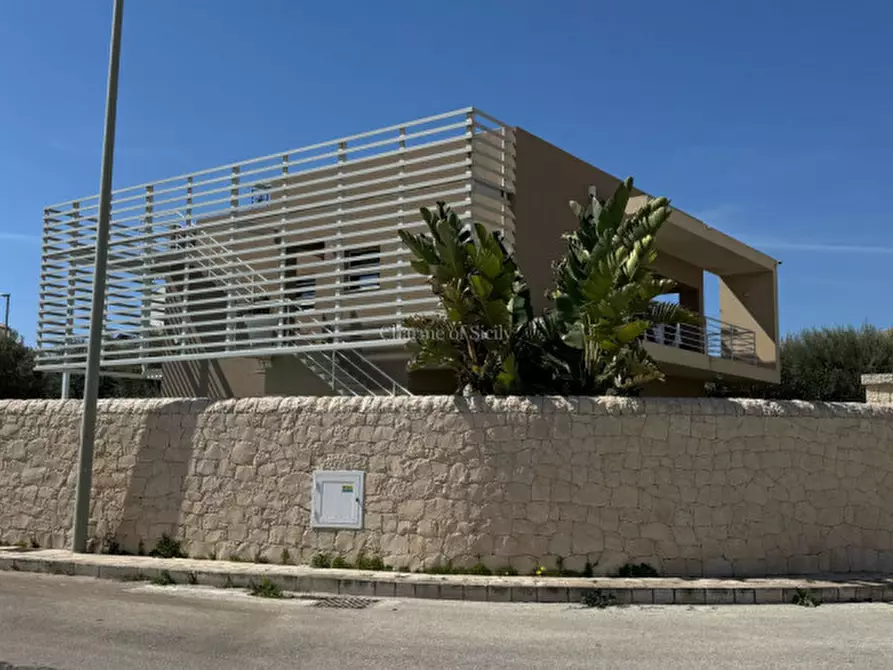 Immagine 23 di Villa in vendita  a Pozzallo