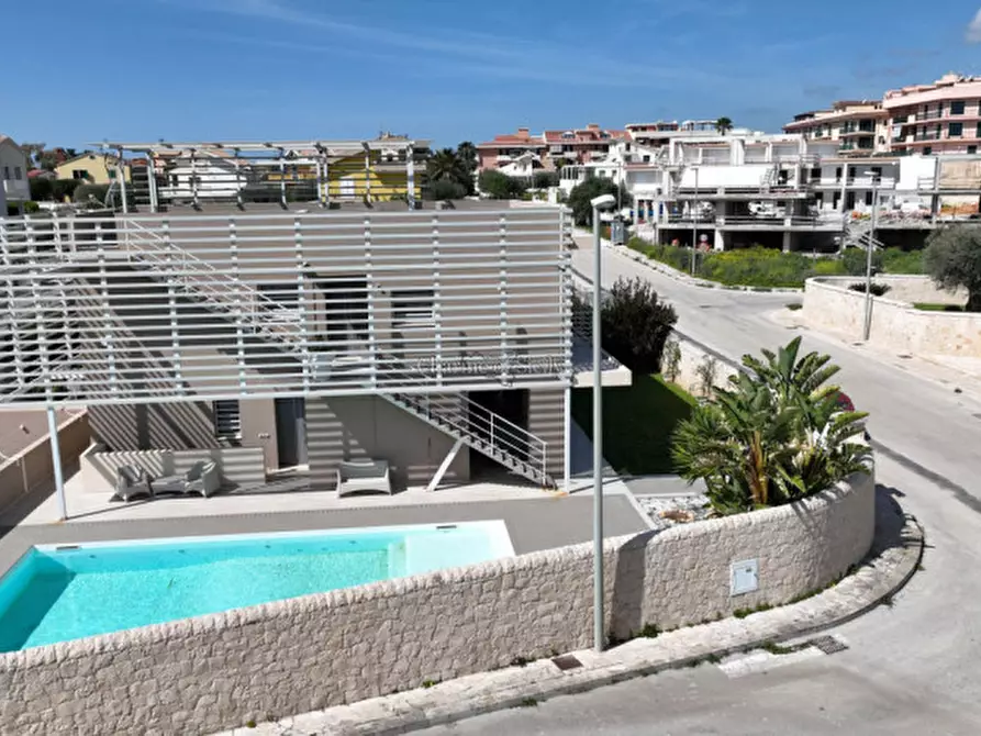 Immagine 27 di Villa in vendita  a Pozzallo