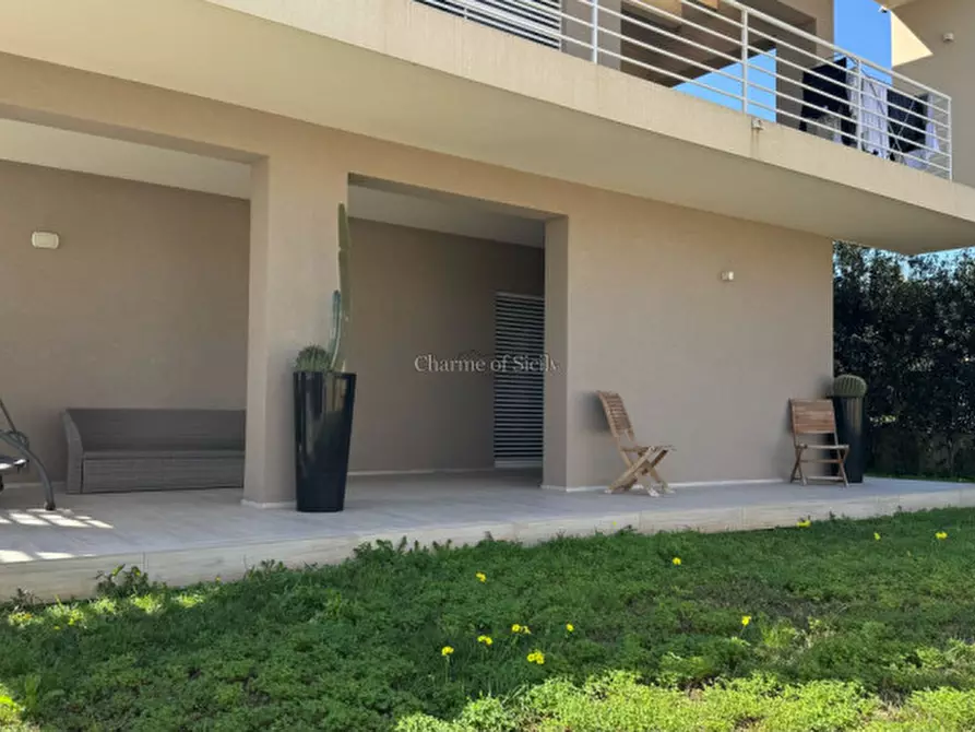 Immagine 45 di Villa in vendita  a Pozzallo