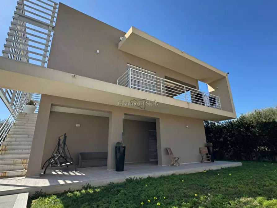 Immagine 47 di Villa in vendita  a Pozzallo