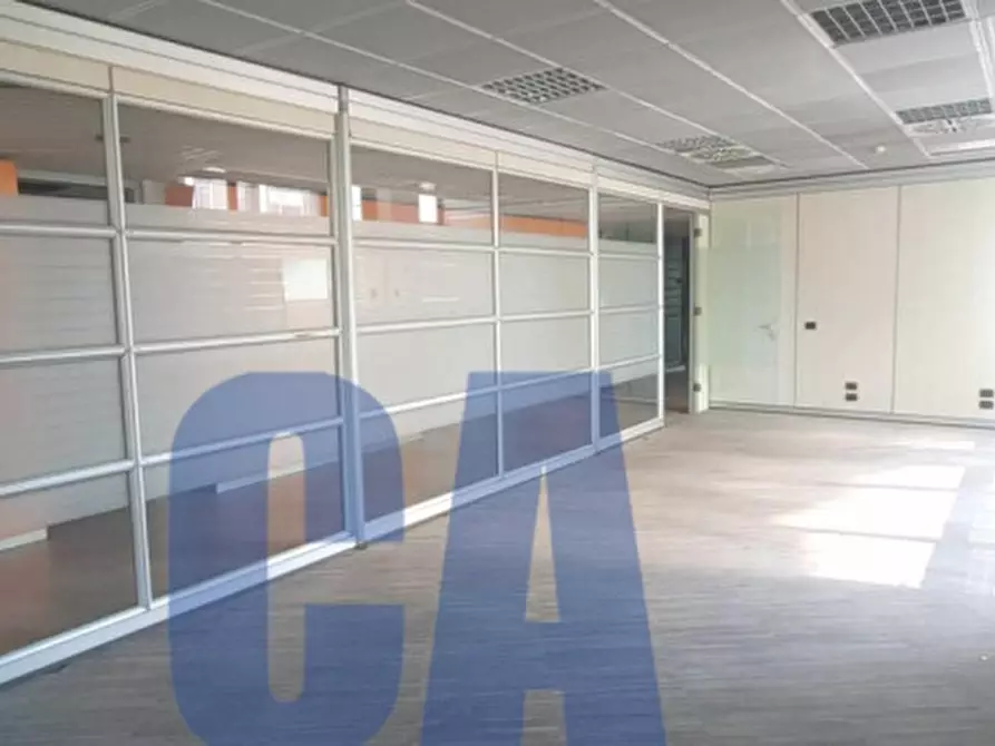 Immagine 7 di Ufficio in affitto  in VIA POLVANI a Milano