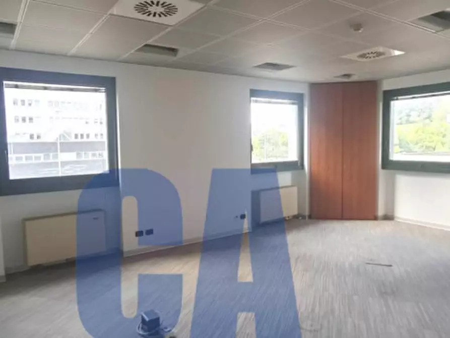Immagine 9 di Ufficio in affitto  in VIA POLVANI a Milano