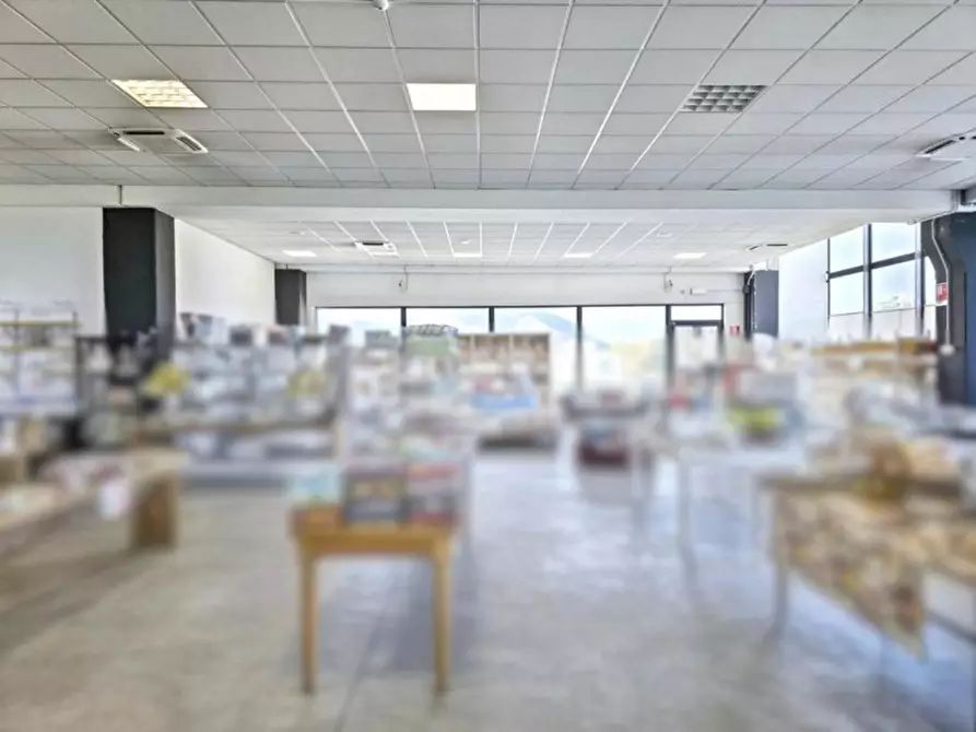 Immagine 5 di Negozio in vendita  in Via S. Travaglia, N. 1 a Monselice