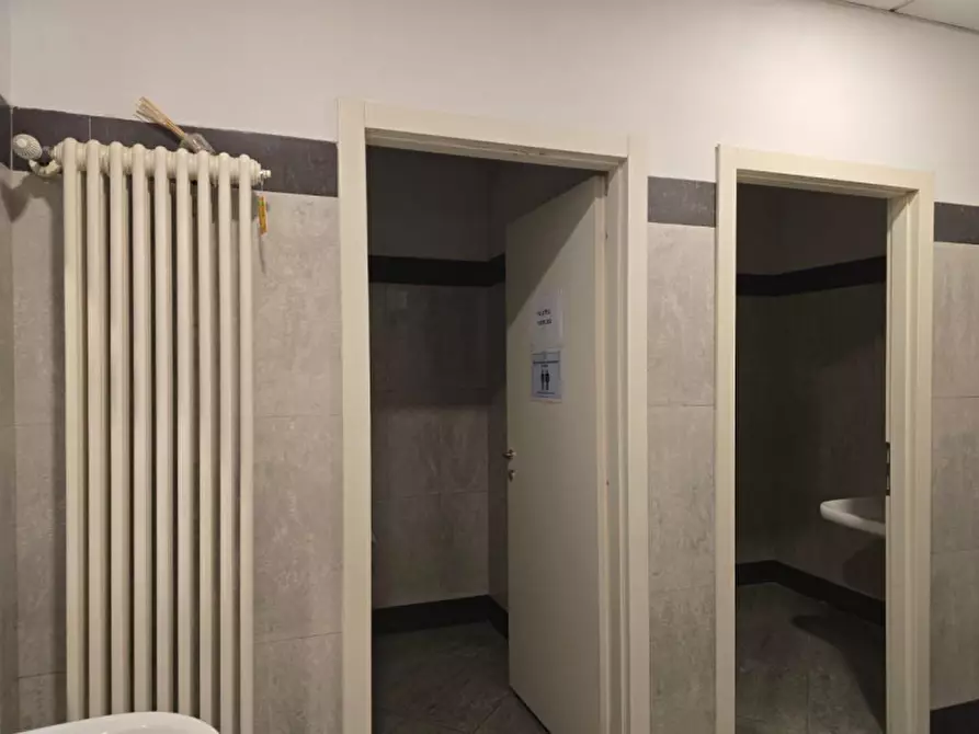 Immagine 7 di Negozio in vendita  in Via S. Travaglia, N. 1 a Monselice