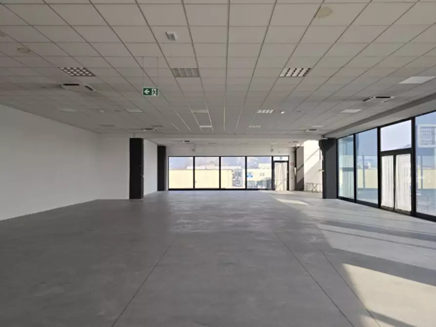 Immagine 9 di Negozio in vendita  in Via S. Travaglia, N. 1 a Monselice