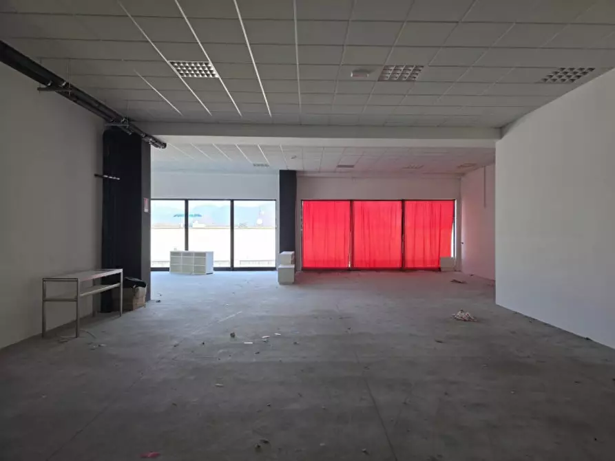 Immagine 14 di Negozio in vendita  in Via S. Travaglia, N. 1 a Monselice