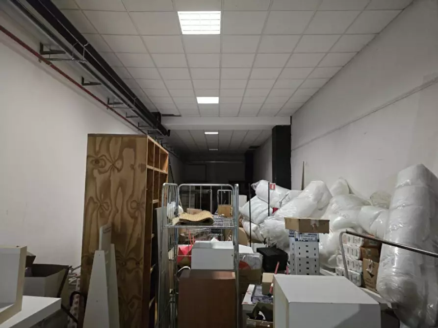 Immagine 18 di Negozio in vendita  in Via S. Travaglia, N. 1 a Monselice