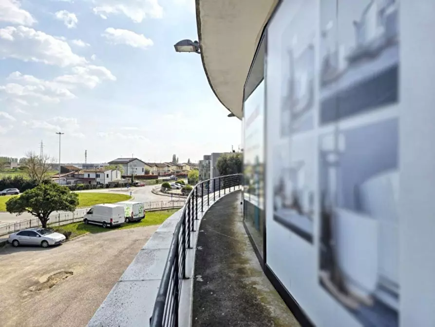 Immagine 20 di Negozio in vendita  in Via S. Travaglia, N. 1 a Monselice