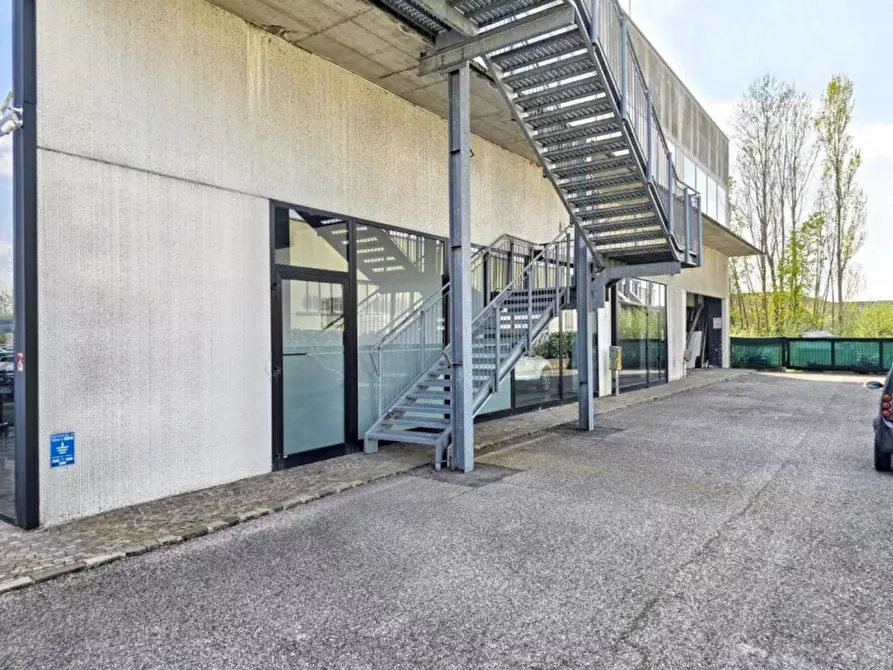 Immagine 21 di Negozio in vendita  in Via S. Travaglia, N. 1 a Monselice