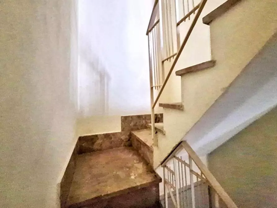 Immagine 9 di Casa indipendente in vendita  in Via Rosa, N. 22 a Petralia Sottana