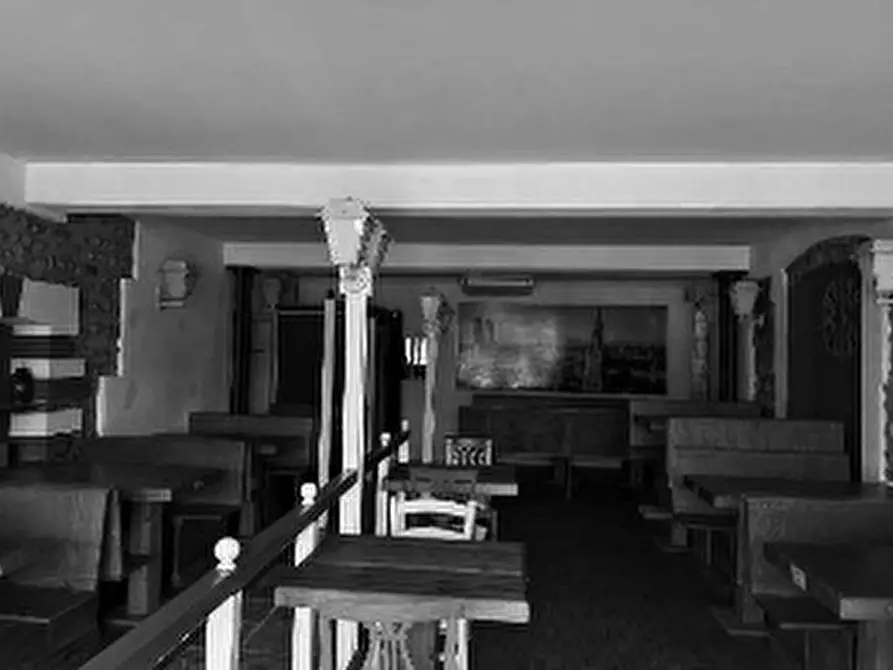 Immagine 8 di Palazzo in vendita  in VIA MADONNINA DI PRABIANO 11 a Villafranca Di Verona