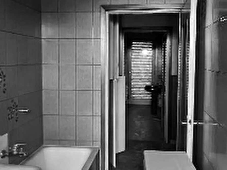 Immagine 18 di Palazzo in vendita  in VIA MADONNINA DI PRABIANO 11 a Villafranca Di Verona