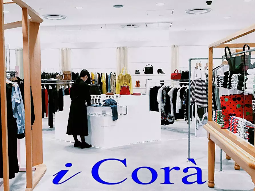 Immagine 2 di Negozio in affitto  a Montegrotto Terme