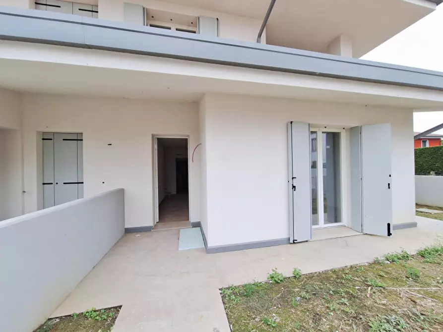 Immagine 4 di Casa trifamiliare in vendita  in Via Forni a Rovigo