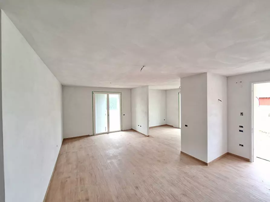 Immagine 6 di Casa trifamiliare in vendita  in Via Forni a Rovigo