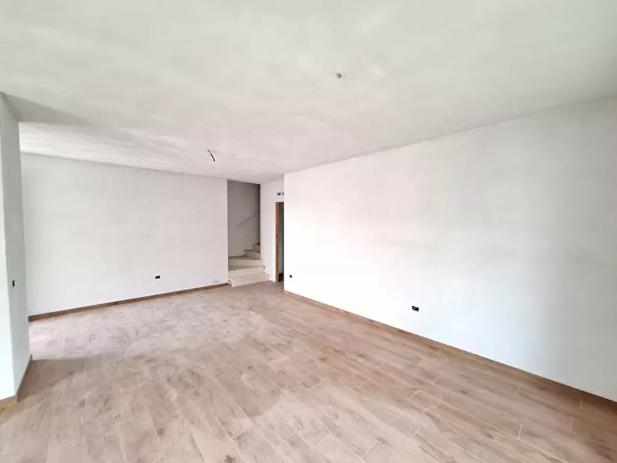 Immagine 8 di Casa trifamiliare in vendita  in Via Forni a Rovigo