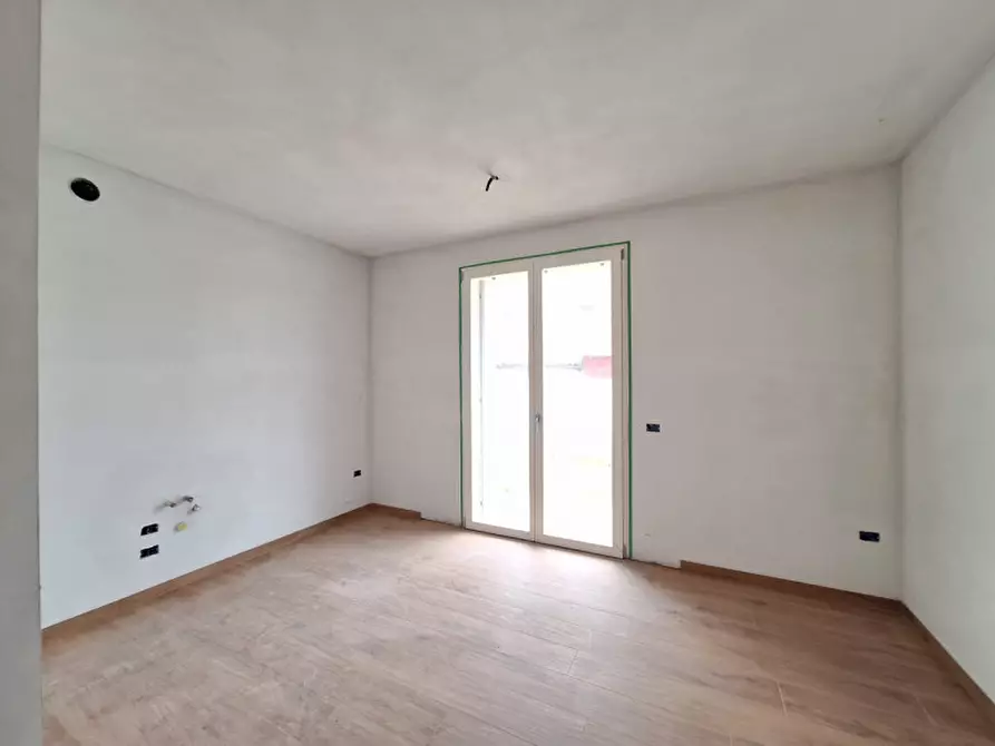 Immagine 9 di Casa trifamiliare in vendita  in Via Forni a Rovigo