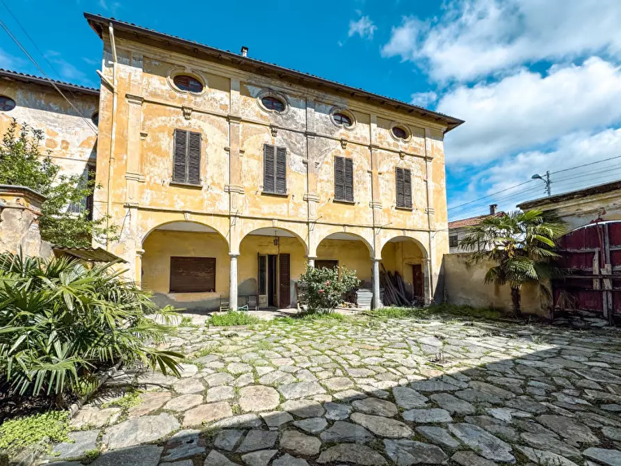 Immagine 1 di Palazzo in vendita  in via boniperti n 24 a Momo