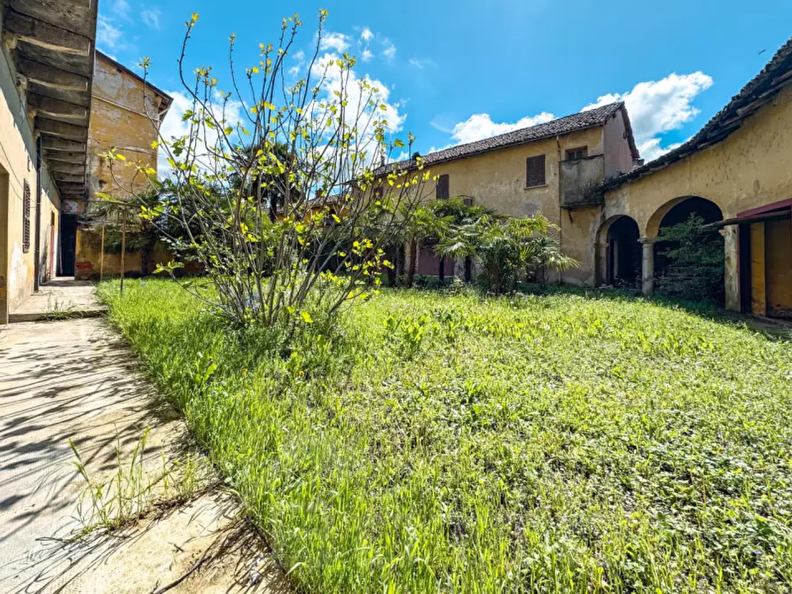 Immagine 2 di Palazzo in vendita  in via boniperti n 24 a Momo