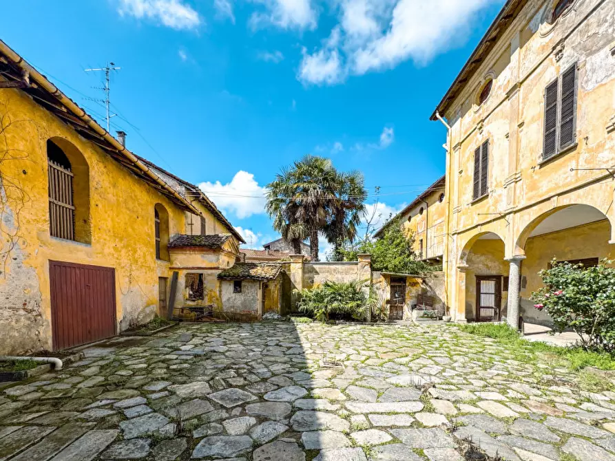 Immagine 7 di Palazzo in vendita  in via boniperti n 24 a Momo