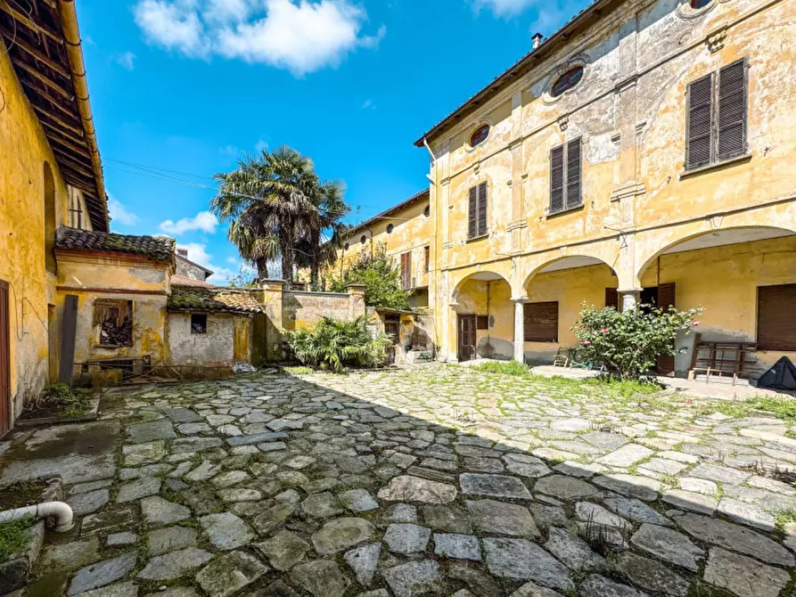 Immagine 8 di Palazzo in vendita  in via boniperti n 24 a Momo