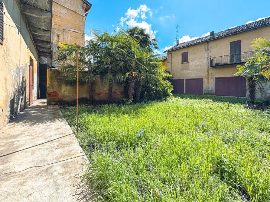 Immagine 14 di Palazzo in vendita  in via boniperti n 24 a Momo