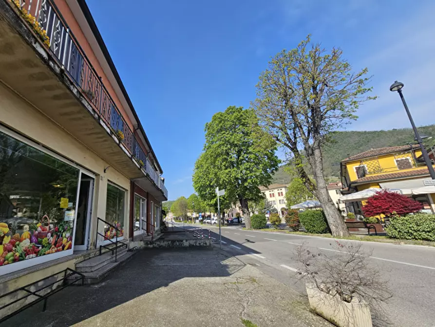 Immagine 1 di Negozio in vendita  in VIA ROMA a Lozzo Atestino