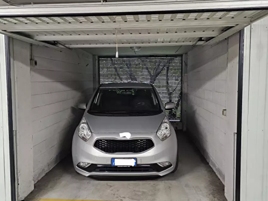 Immagine 4 di Garage in vendita  in VIA GIOTTO a Padova